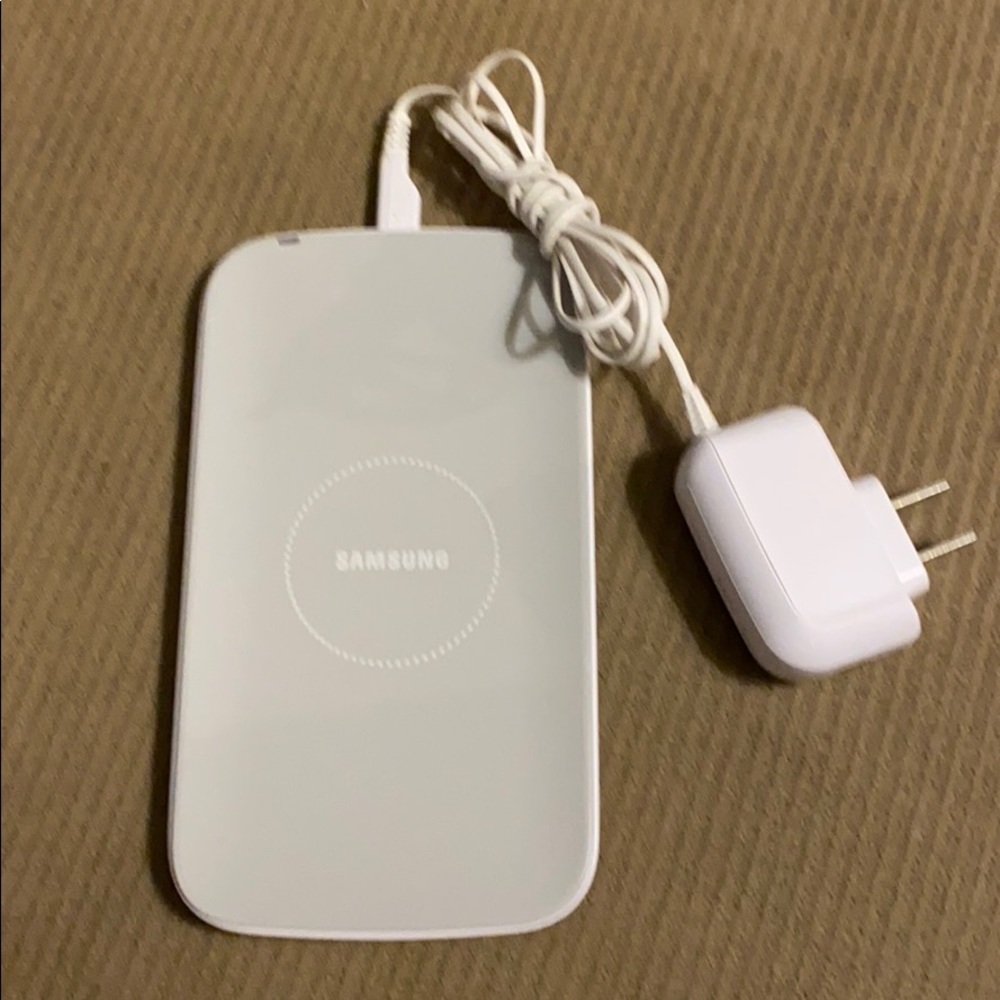 Samsung S Charger Pad